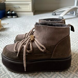 Inuikii classic low platform boots